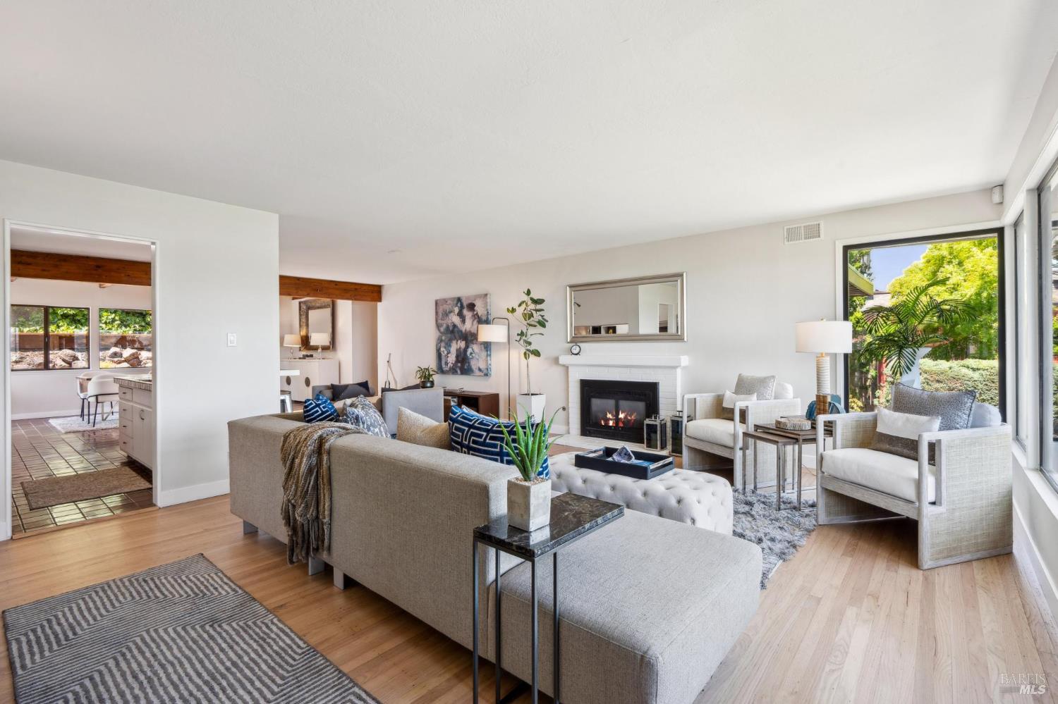 308 E Strawberry Drive