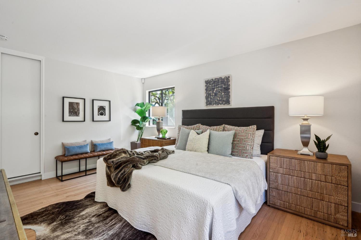 308 E Strawberry Drive