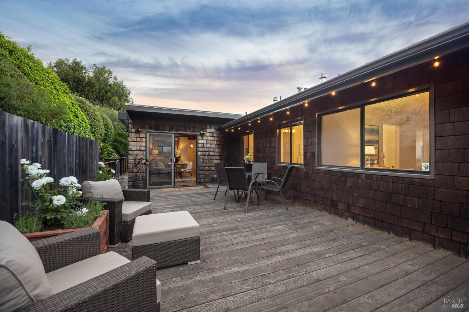 308 E Strawberry Drive