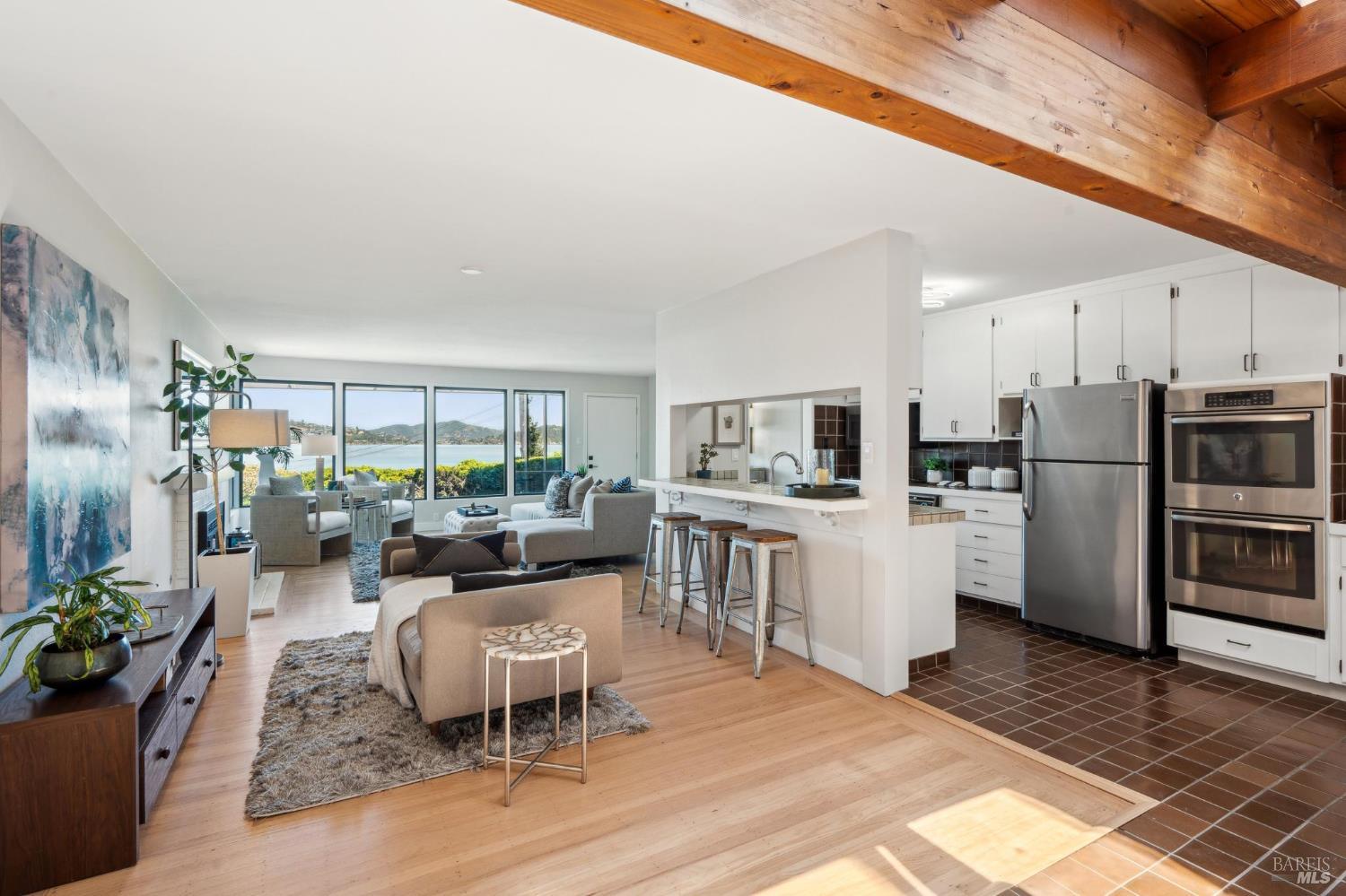 308 E Strawberry Drive