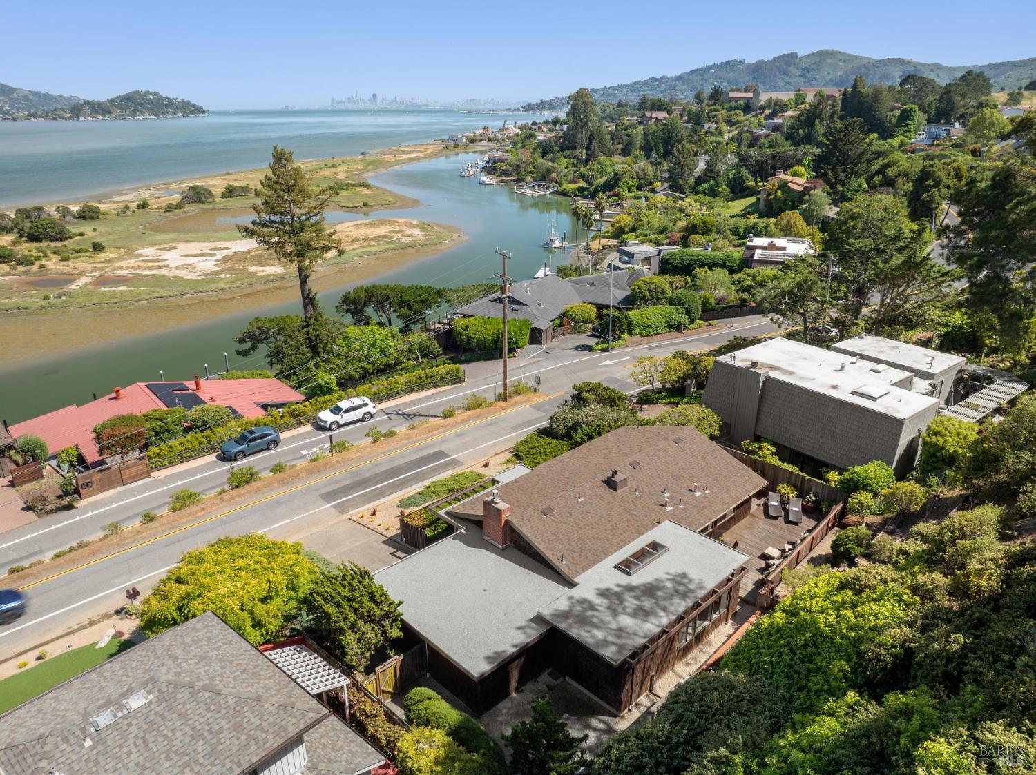 308 E Strawberry Drive