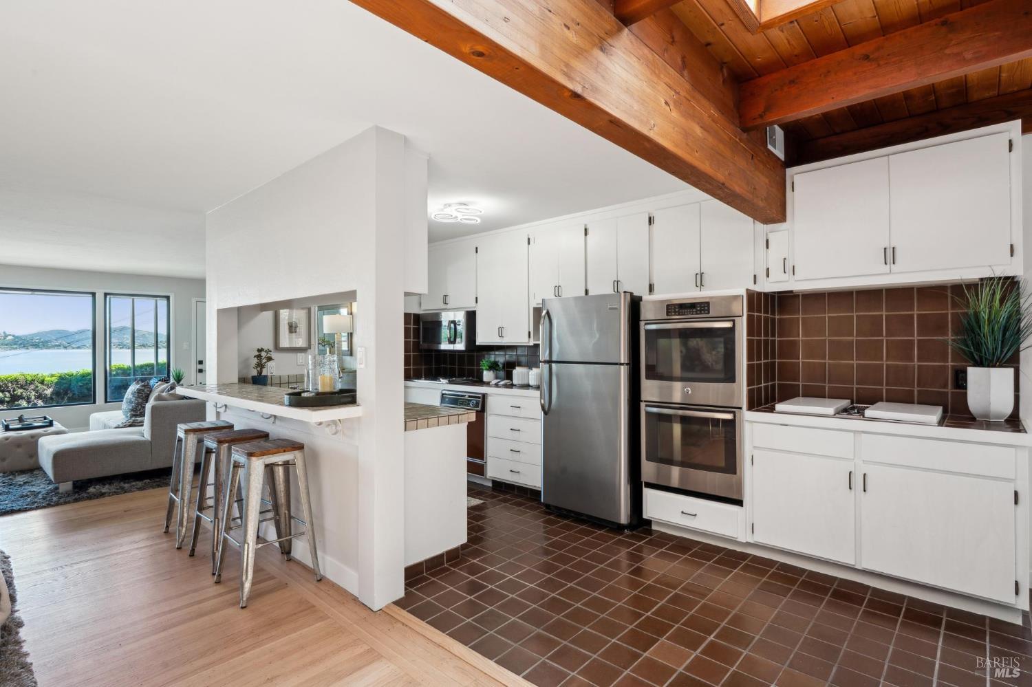 308 E Strawberry Drive