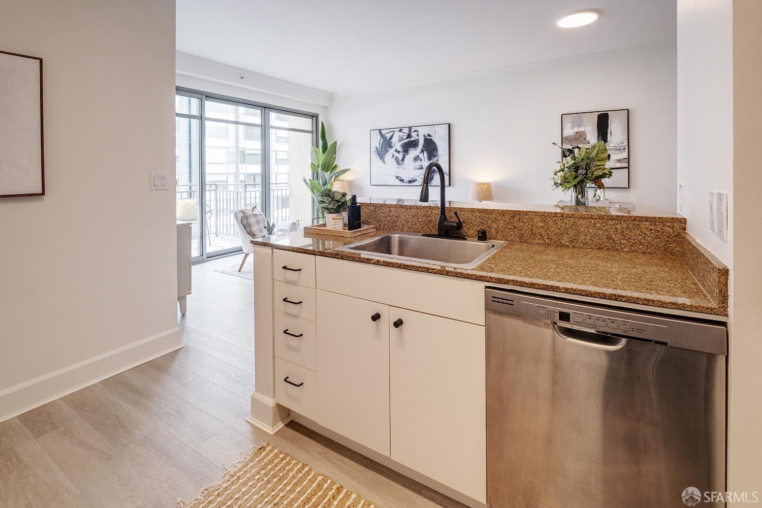 246 2nd Street # 1004