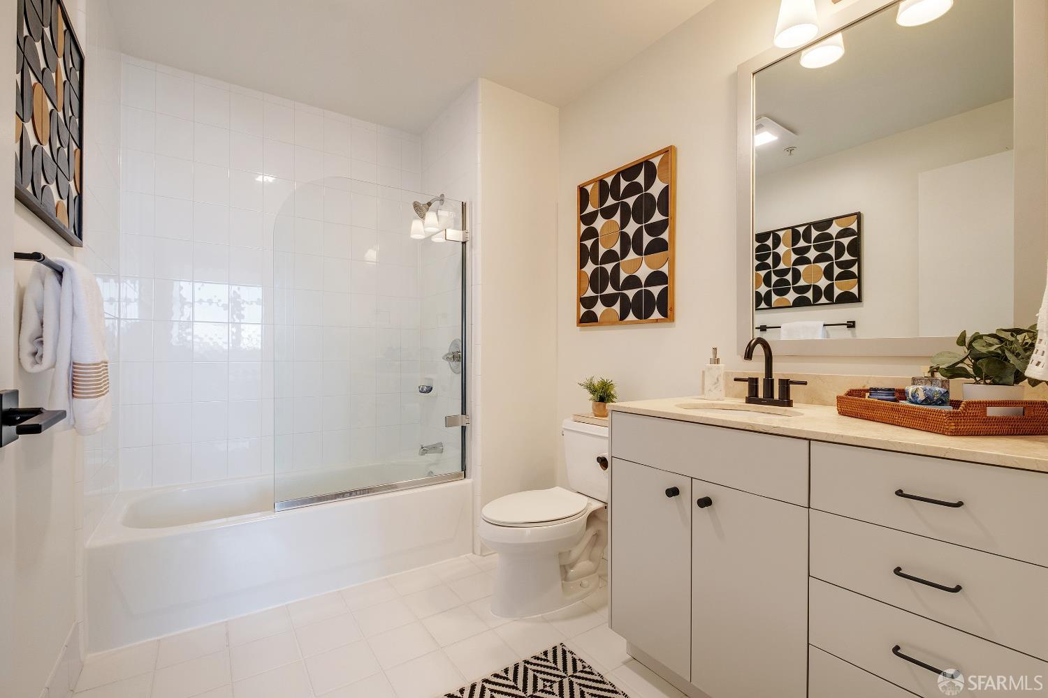 246 2nd Street # 1004