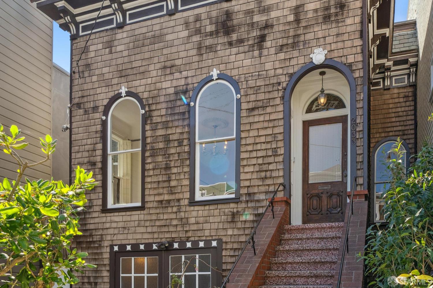 2033 Broderick Street