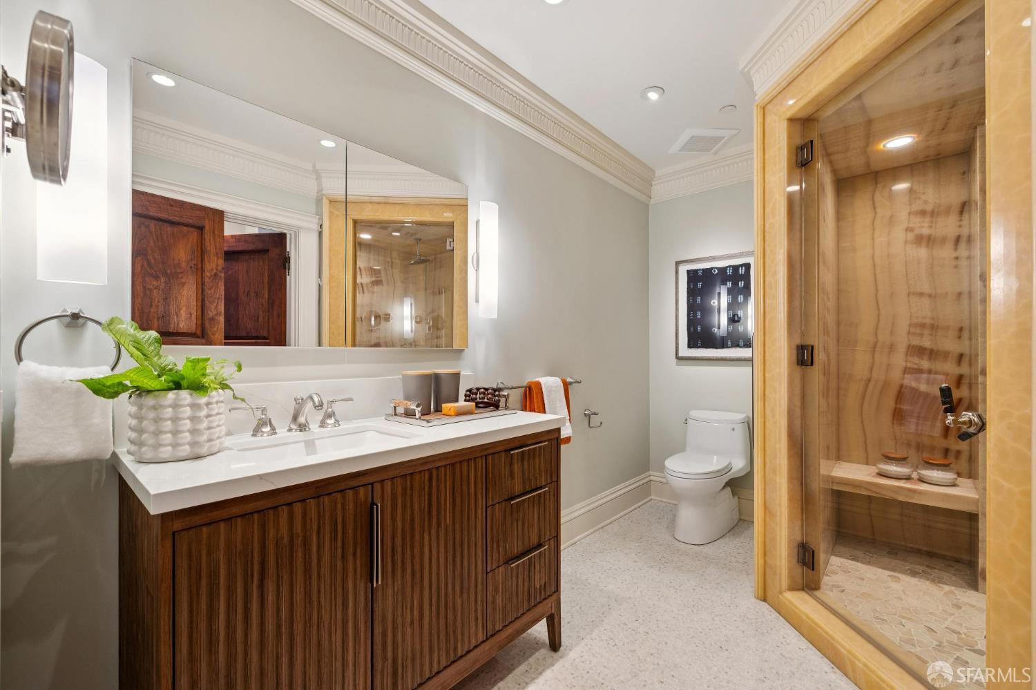 611 Washington Street # 2402