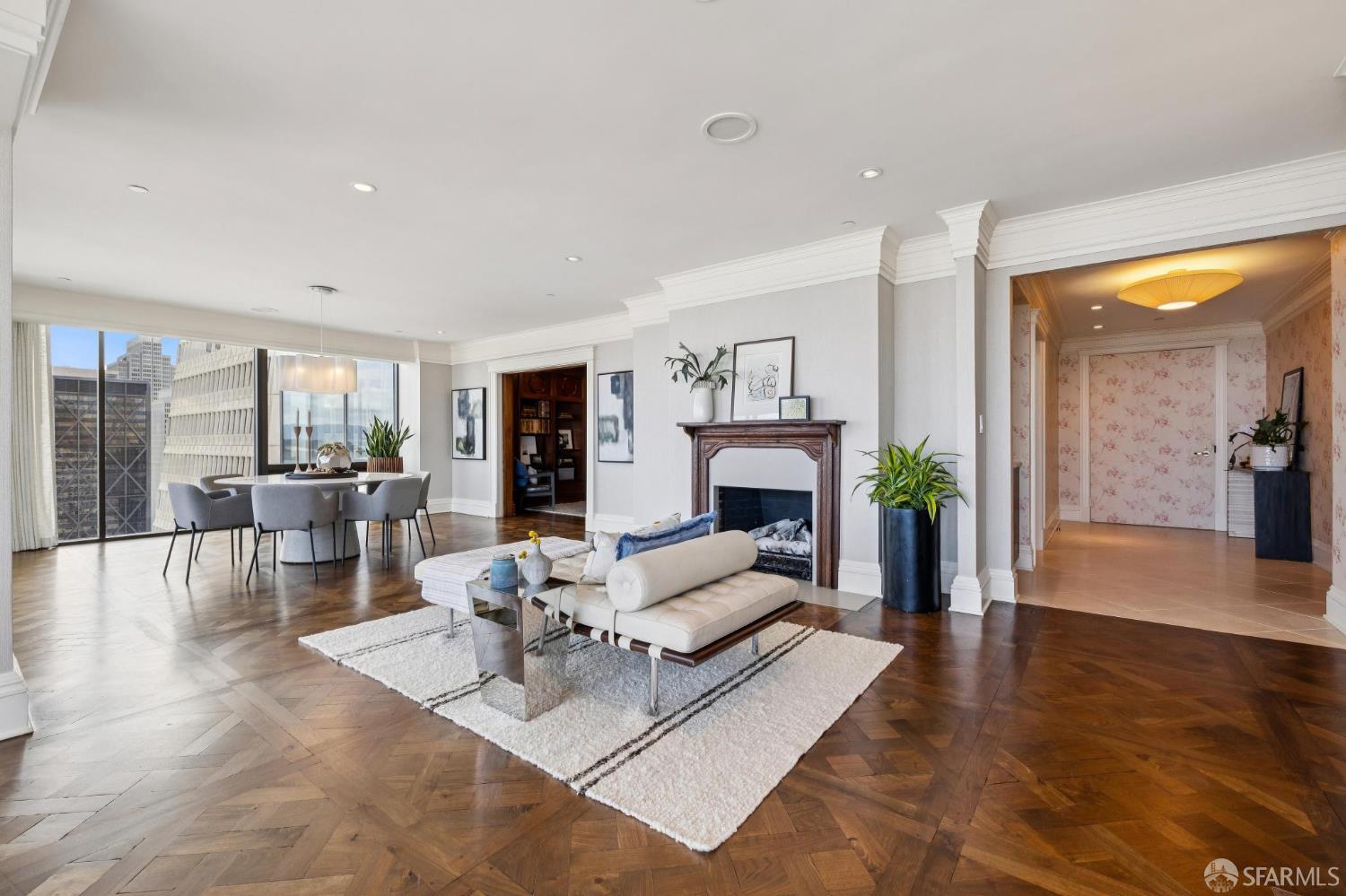 611 Washington Street # 2402