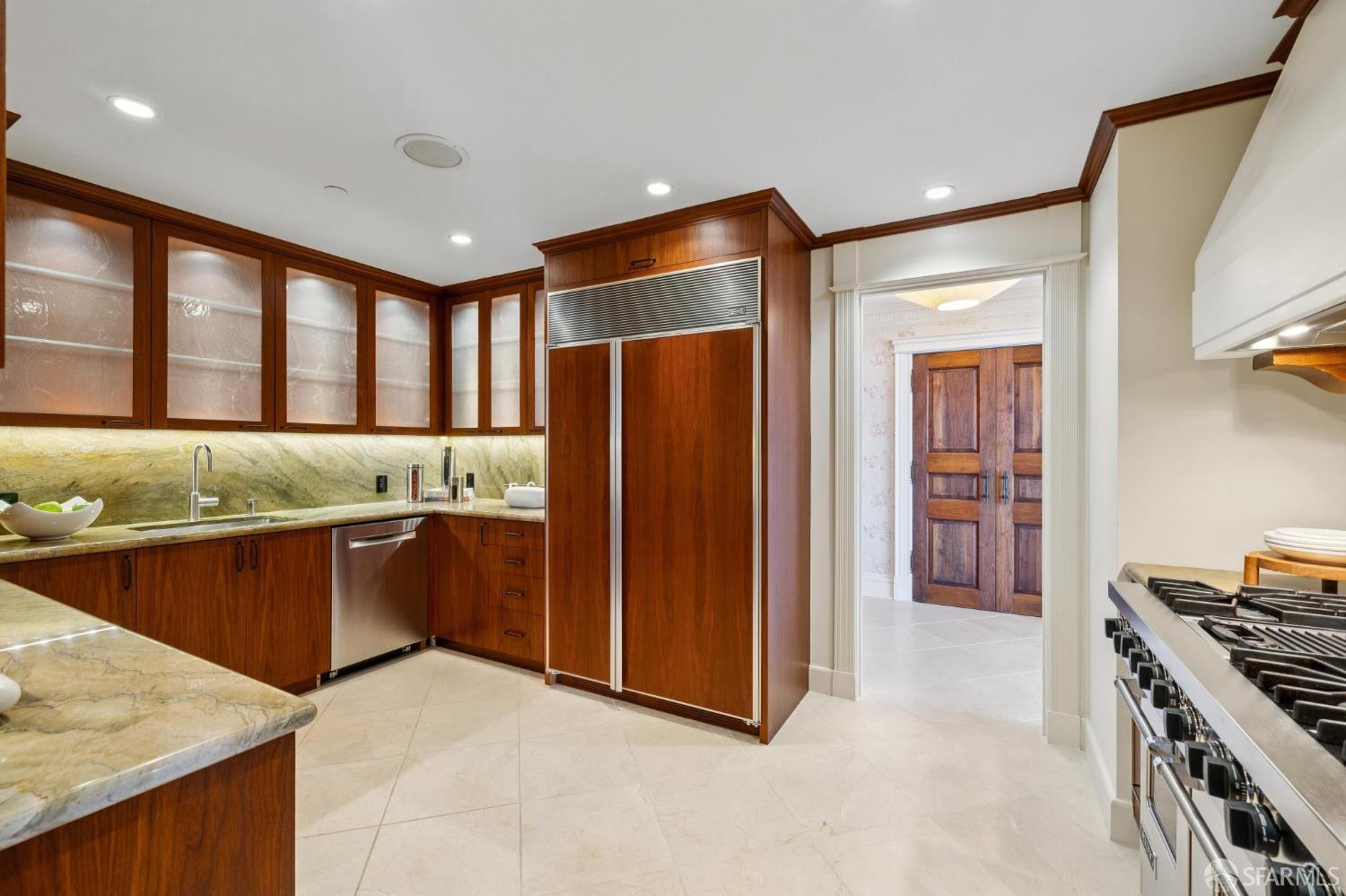 611 Washington Street # 2402