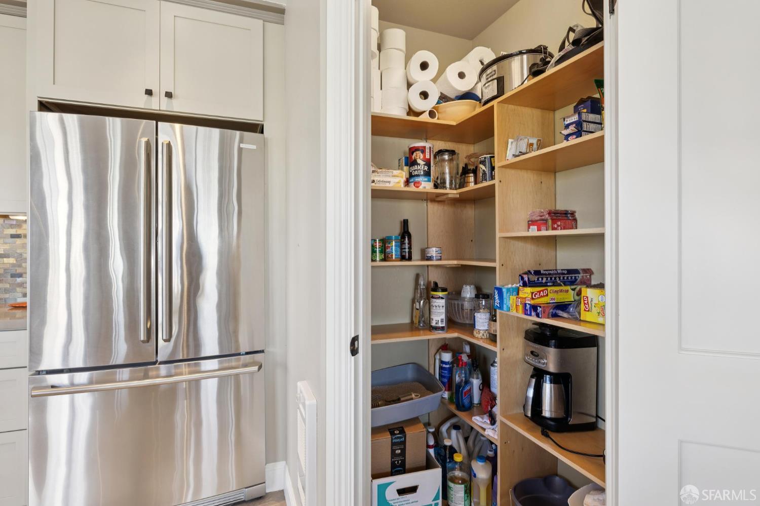 373 Lombard Street # 501