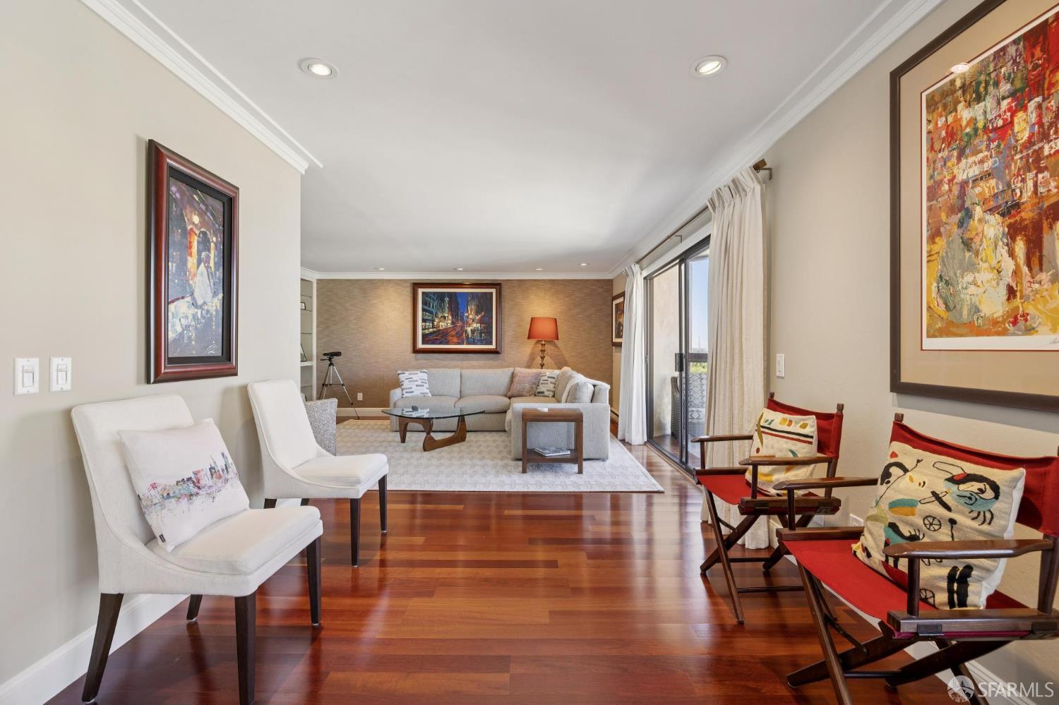 373 Lombard Street # 501