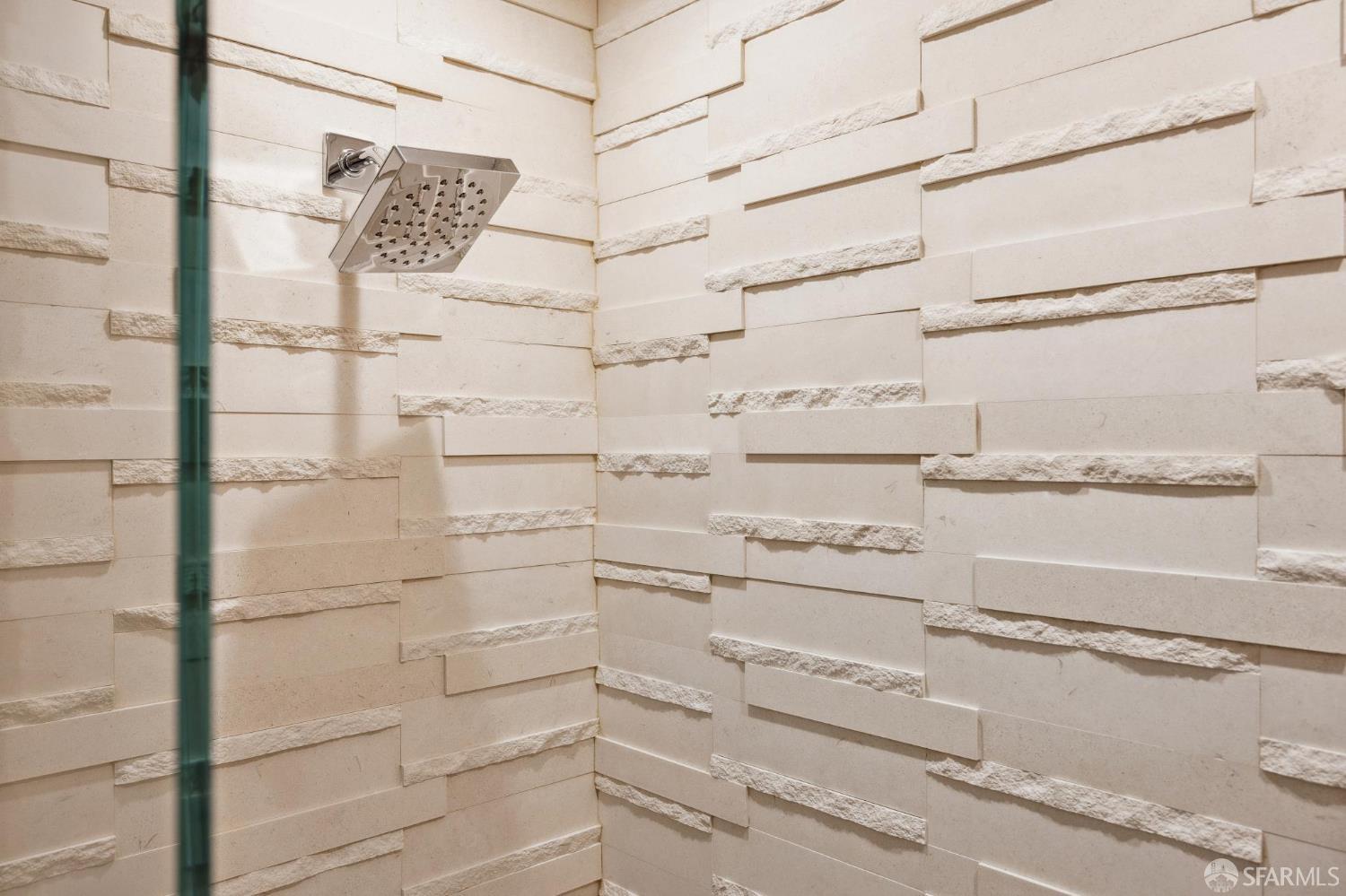 373 Lombard Street # 501