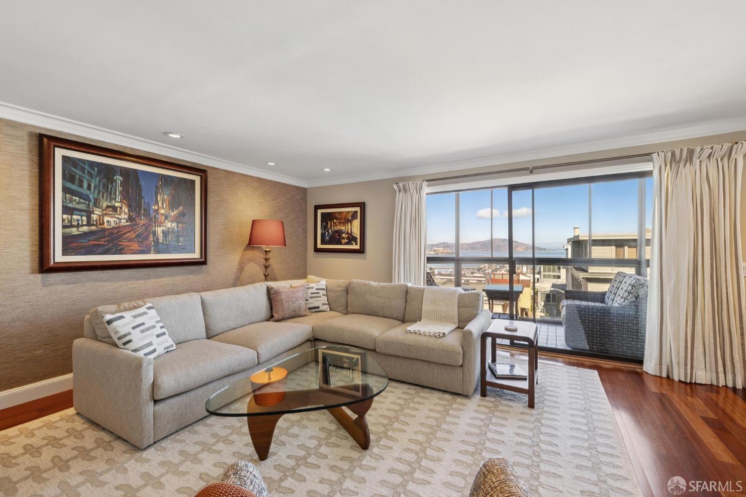 373 Lombard Street # 501