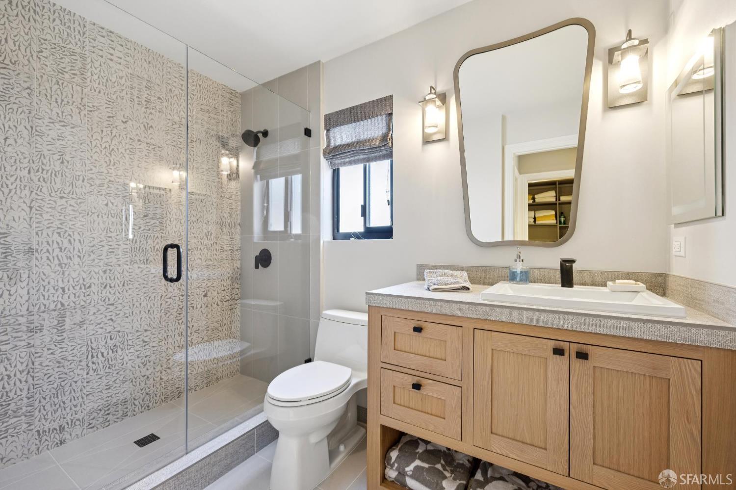 373 Lombard Street # 501