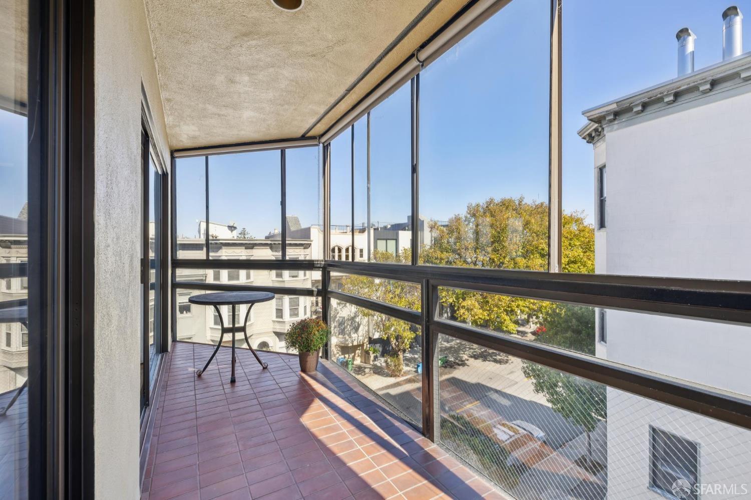 373 Lombard Street # 501