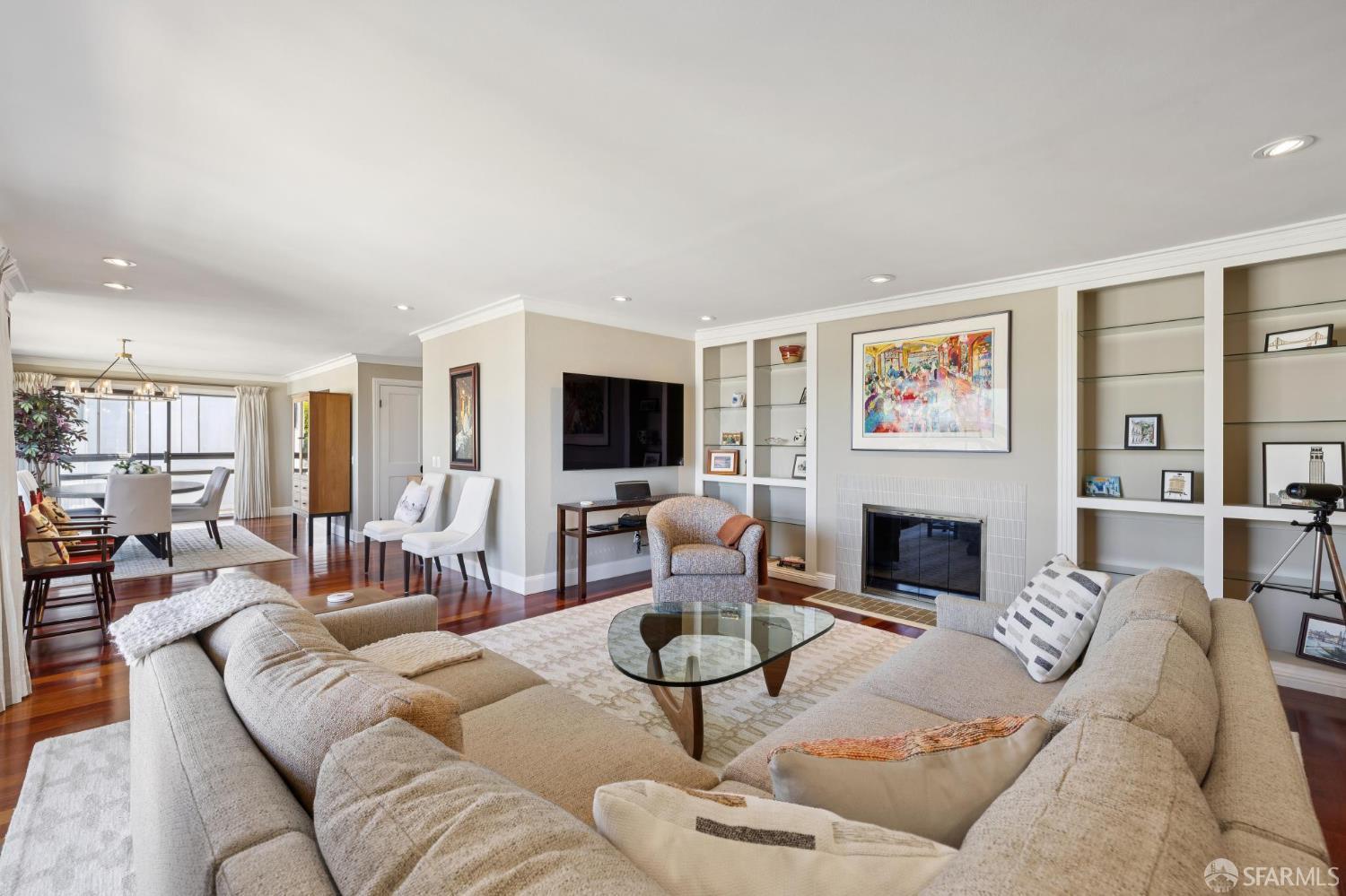 373 Lombard Street # 501