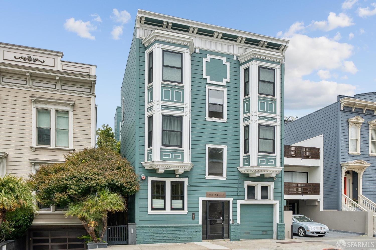 838 Bay Street