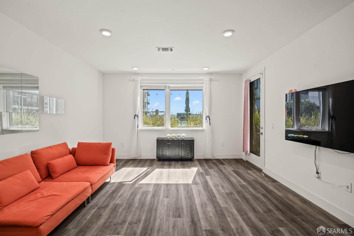 3578 Rambla Place # 316