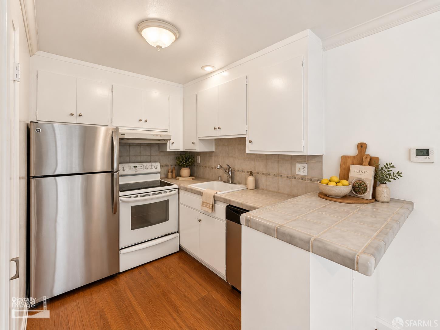 1817 California Street # 2B