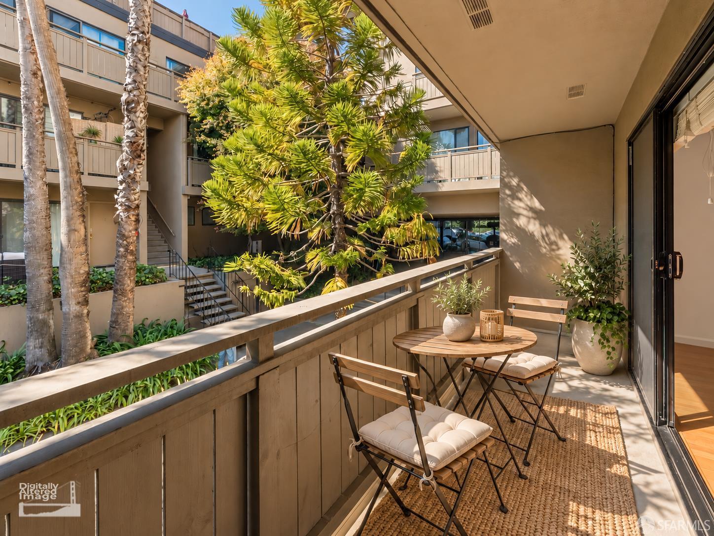 1817 California Street # 2B
