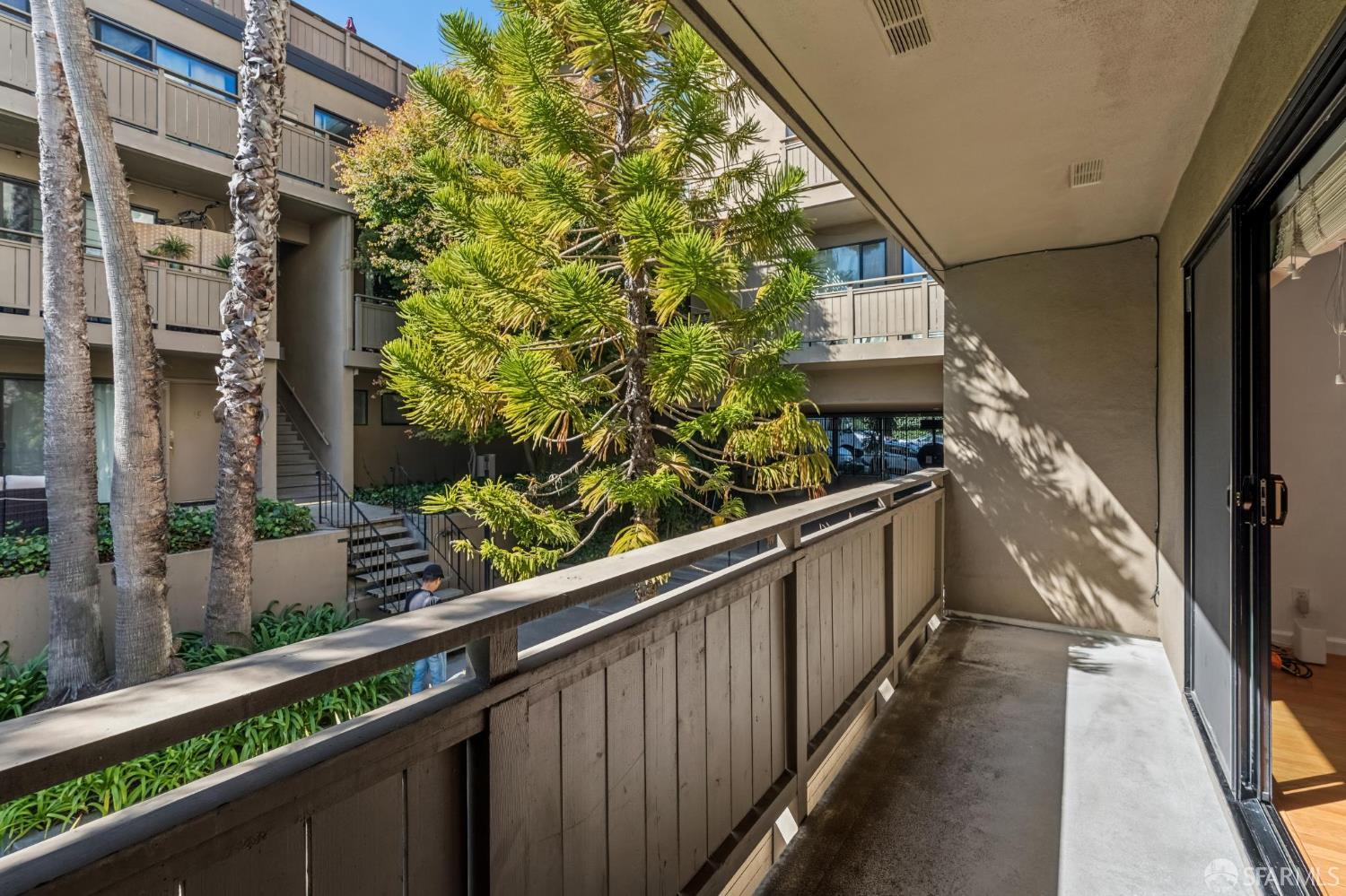 1817 California Street # 2B