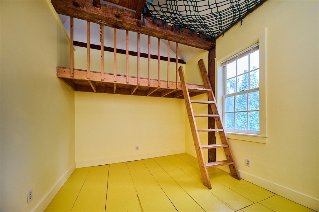 122 Bay Rd