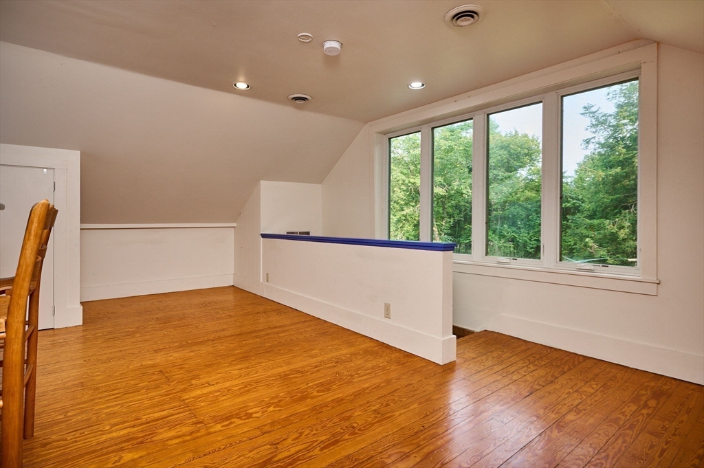 122 Bay Rd