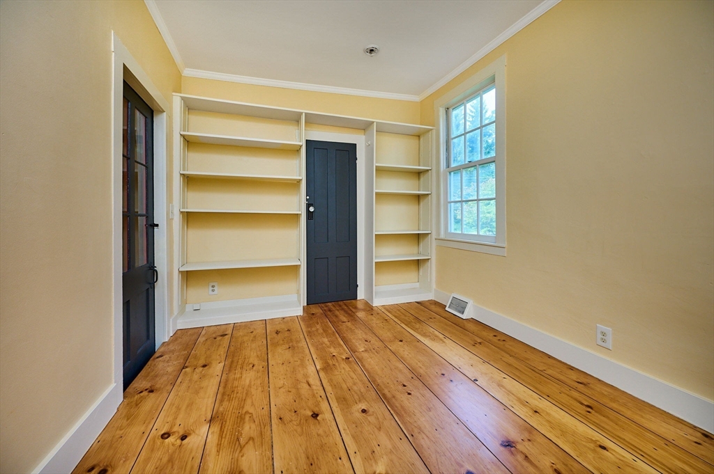122 Bay Rd