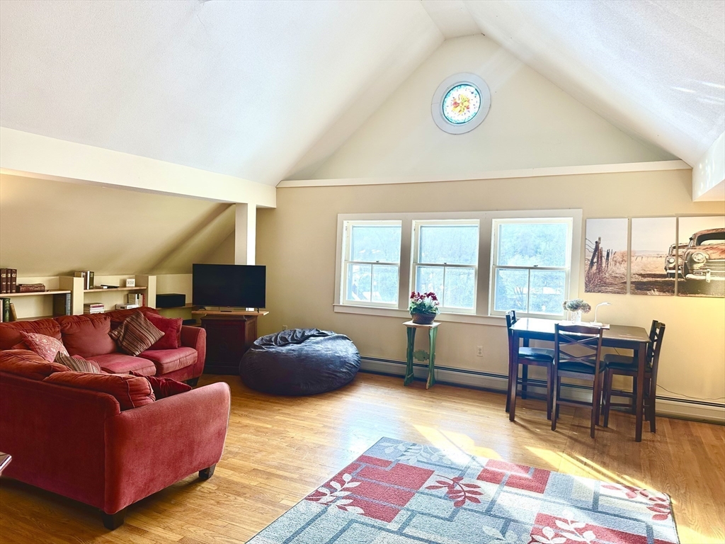 10 North Main Unit: 5 (E)
