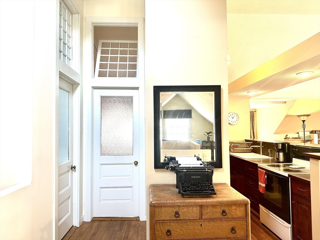 10 North Main Unit: 5 (E)
