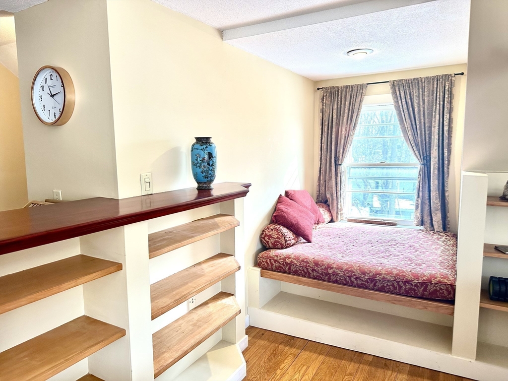 10 North Main Unit: 5 (E)