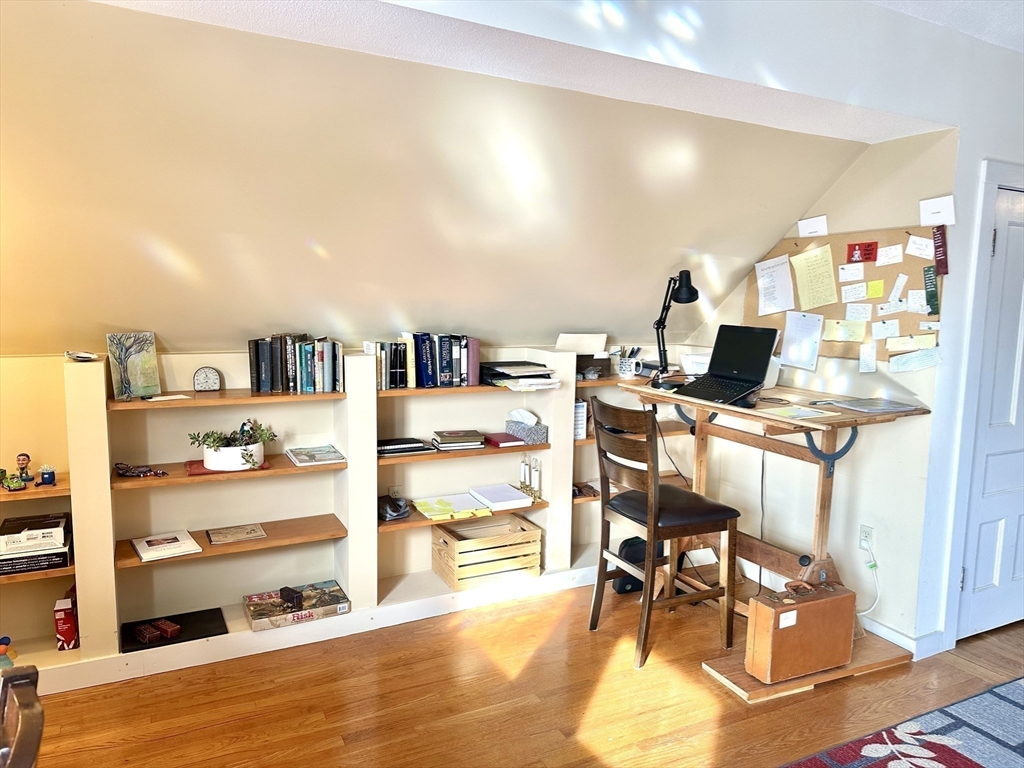 10 North Main Unit: 5 (E)