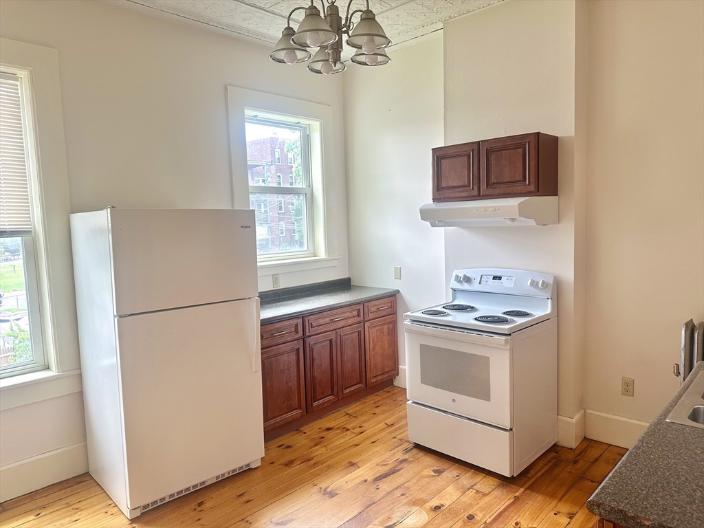 258 Walnut St