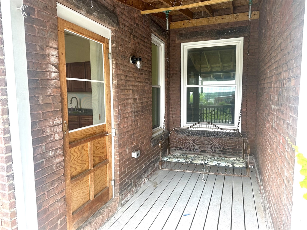 258 Walnut St