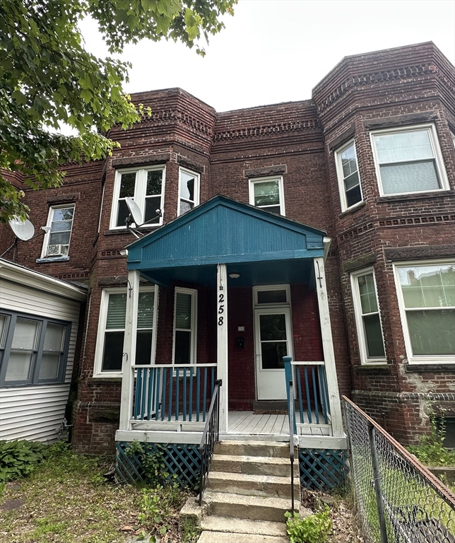 258 Walnut St