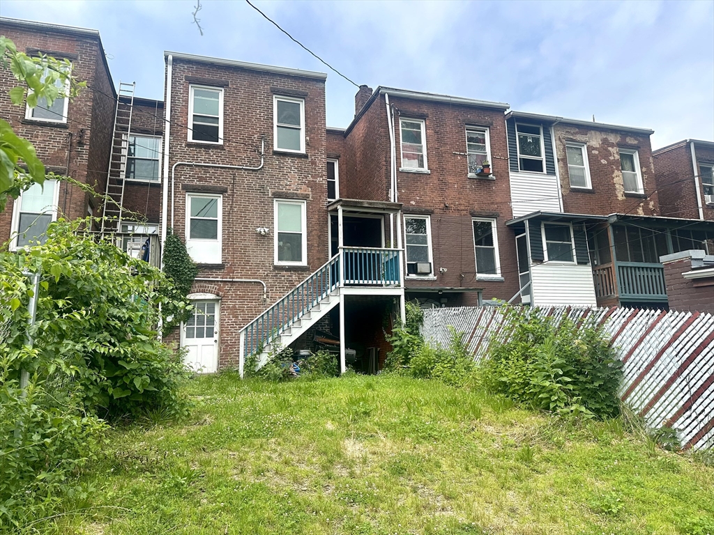 258 Walnut St