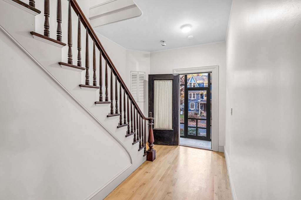 48 Gray St