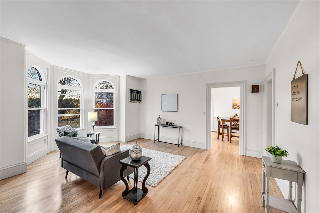 48 Gray St