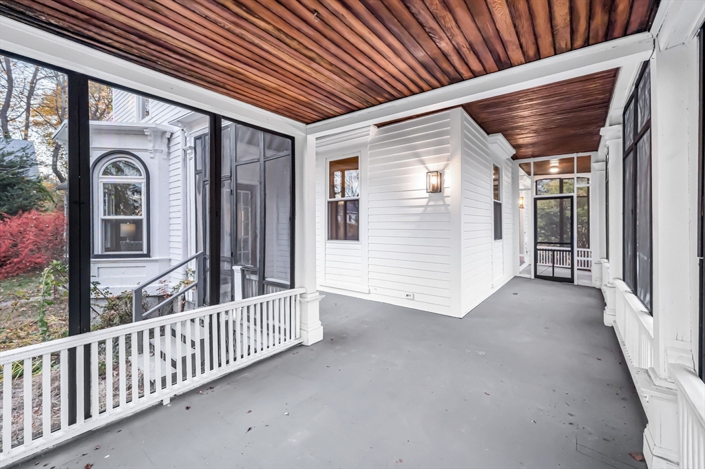 48 Gray St