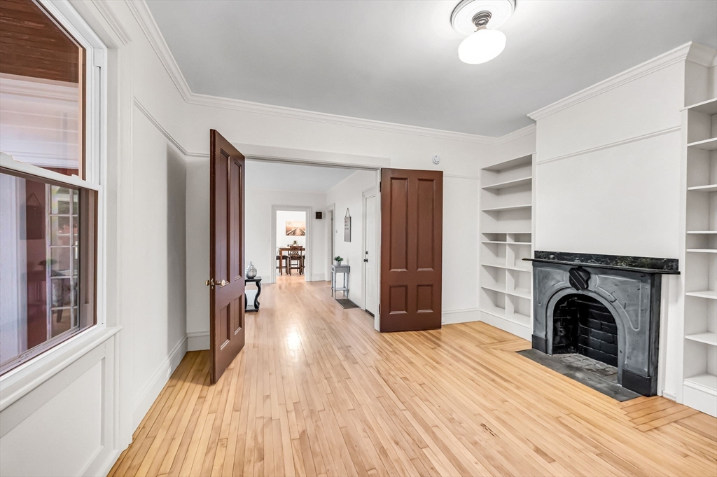 48 Gray St