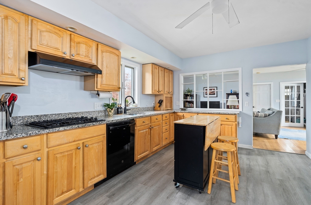 52 Williston Ave