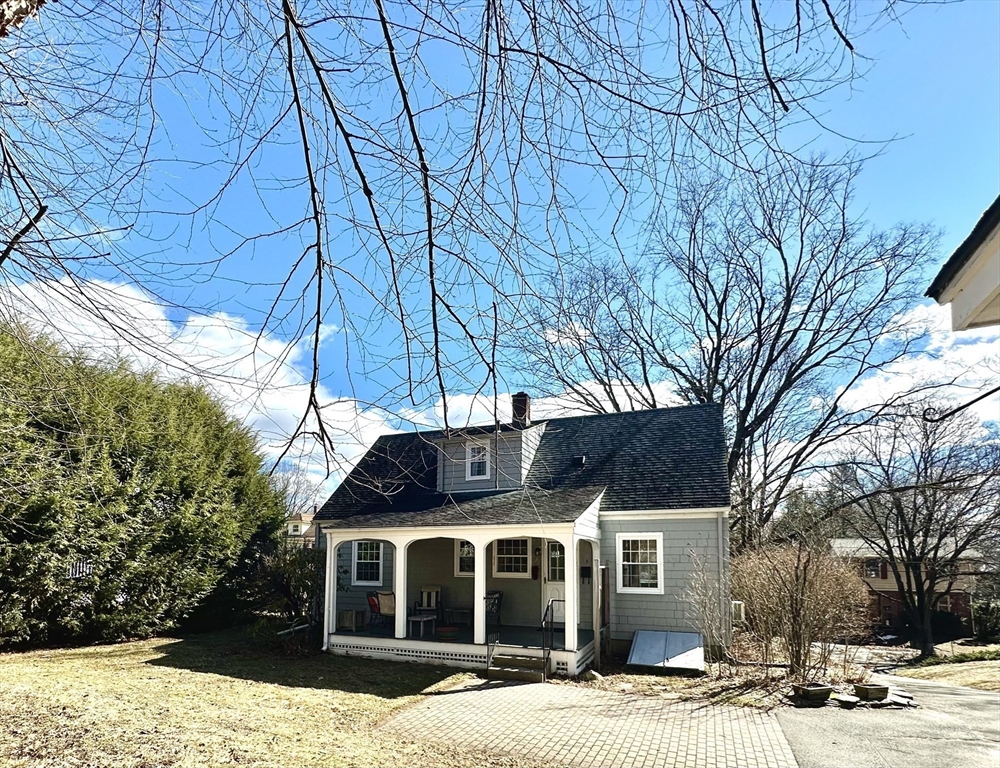 32 Stilson Ave