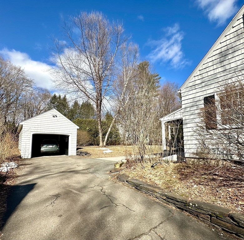 32 Stilson Ave