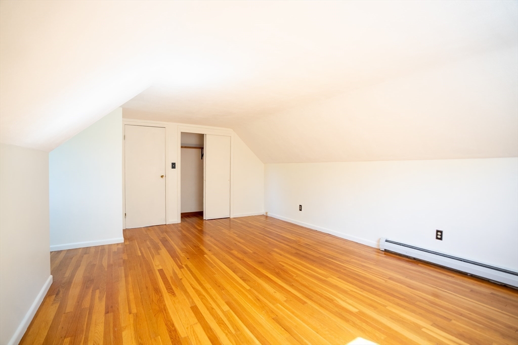 23 South Mount Holyoke Dr
