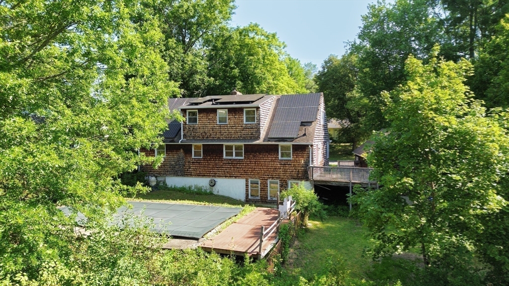 23 South Mount Holyoke Dr