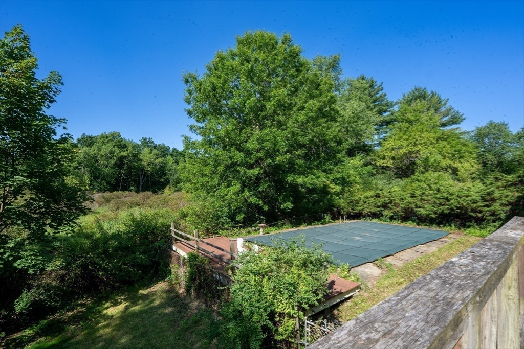 23 South Mount Holyoke Dr
