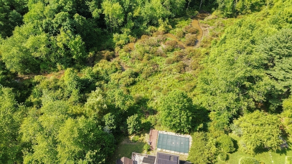 23 South Mount Holyoke Dr