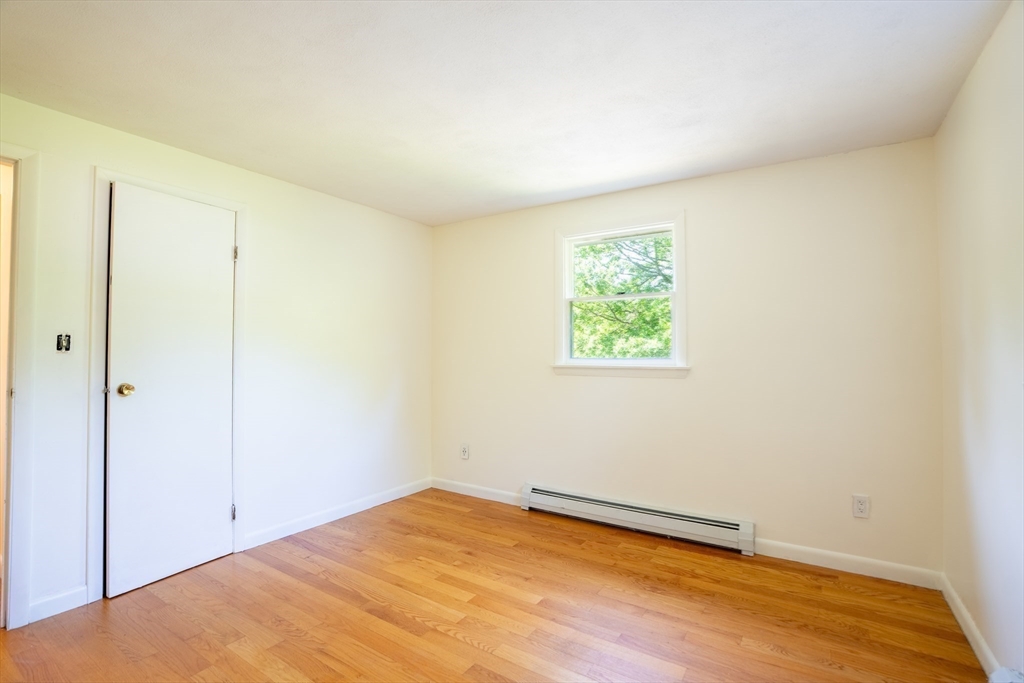 23 South Mount Holyoke Dr