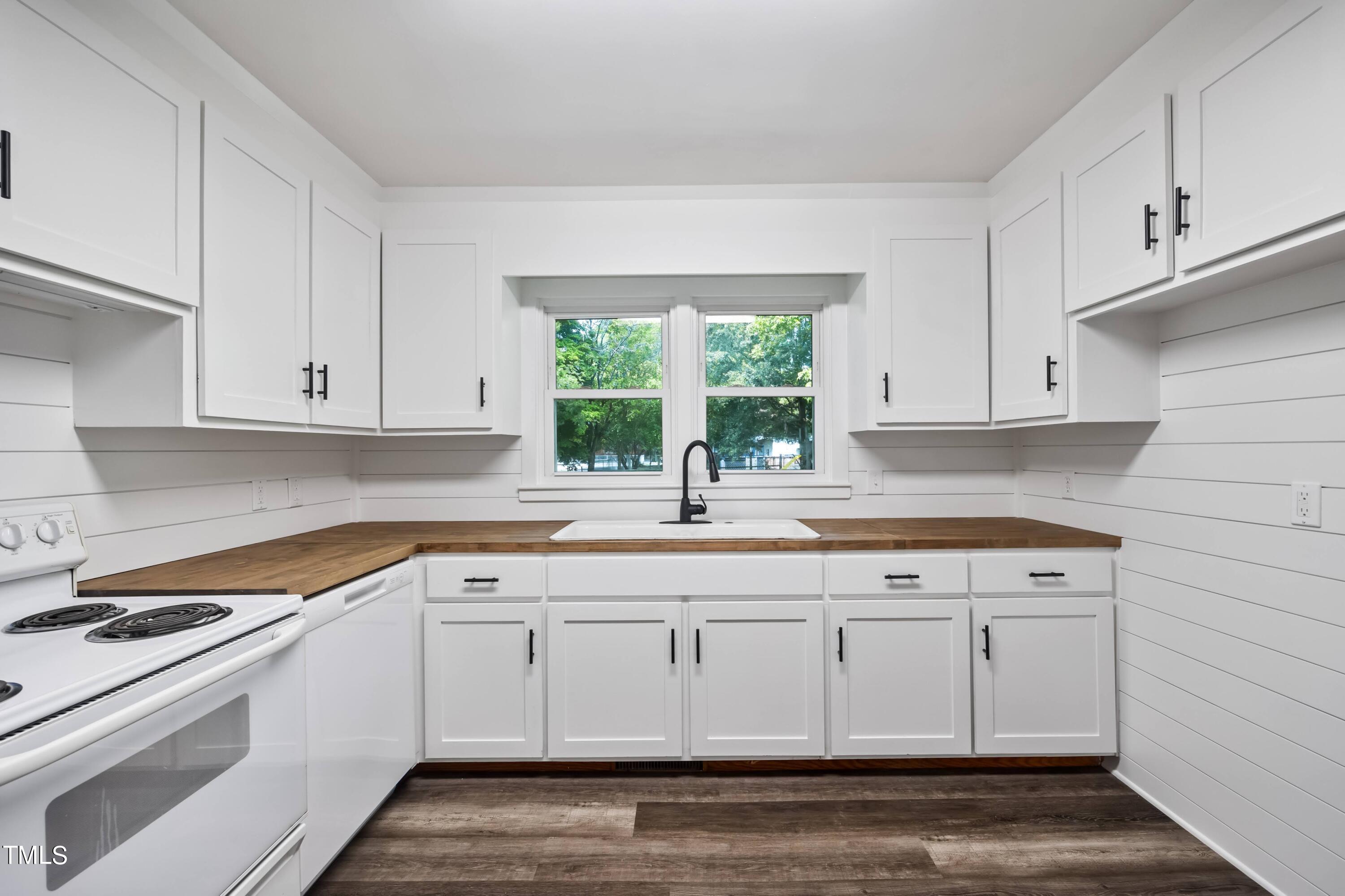 437 Norvell Street