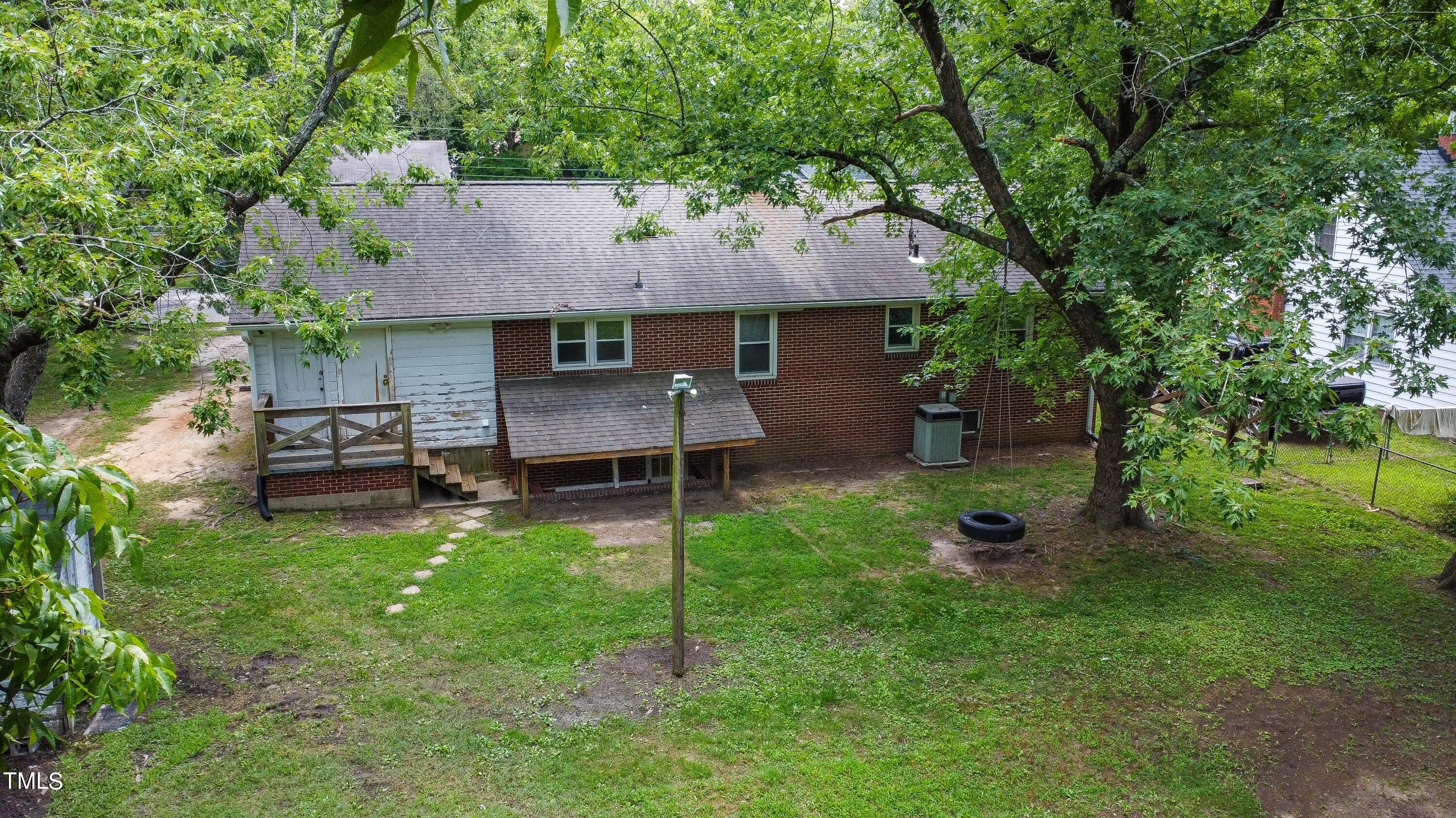 437 Norvell Street