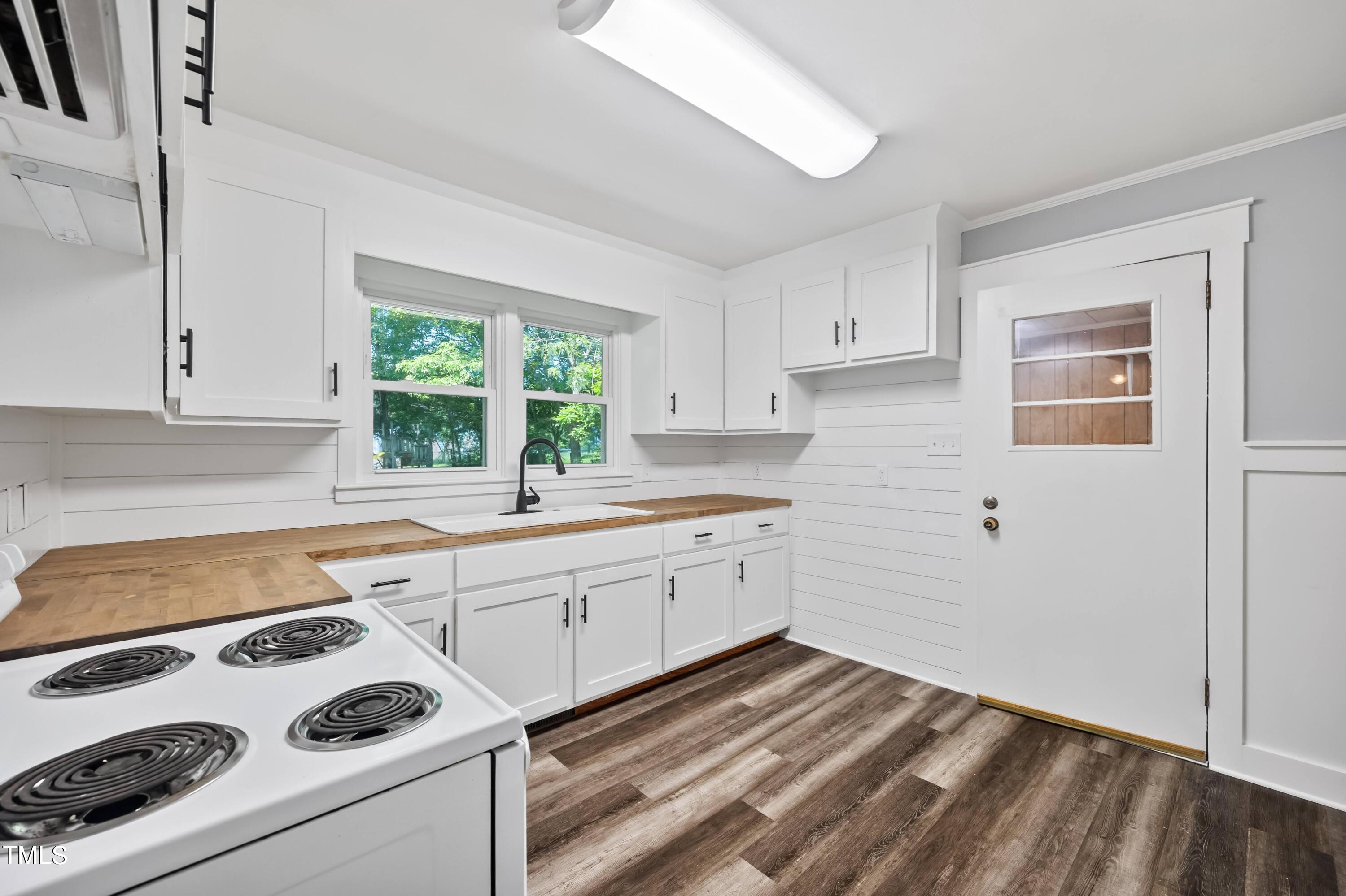 437 Norvell Street